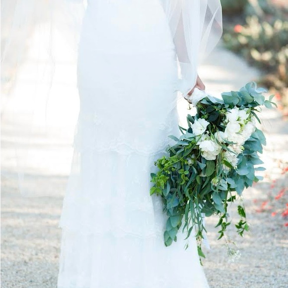 Beautiful Wedding dress perfect condition about size 2 - Picture 7 of 9